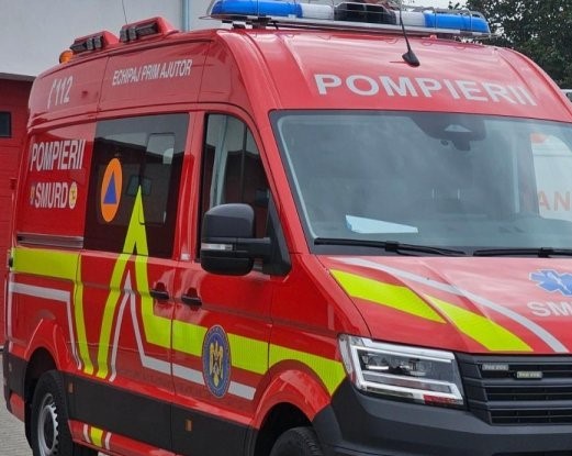 UPDATE | Accident rutier produs la ieșire din Techirghiol spre Agigea. Două persoane sunt posibil încarcerate