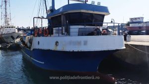 Pescador sub pavilion românesc care transporta aproximativ două tone de rapană, interceptat de Garda de Coastă. Întreaga cantitate a fost pescuită prin metode ilegale