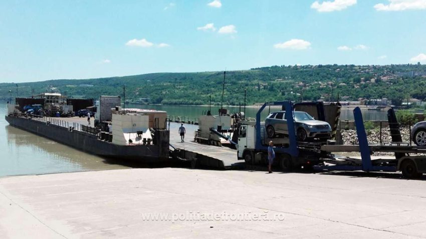 Cursa de bac Călărași-Ostrov a fost suspendată temporar