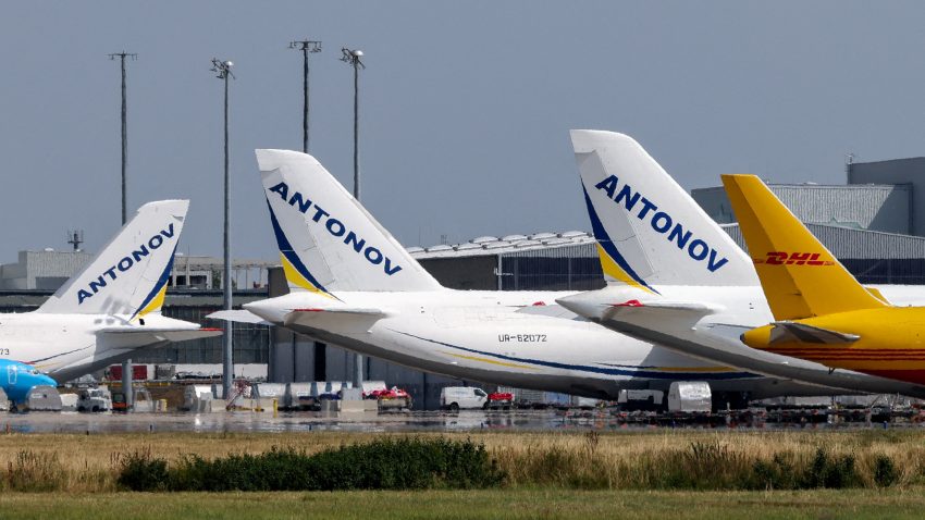 GERMANIA: Anchetatorii au găsit o a treia dronă şi explozibili după atacul eşuat asupra Aeroportului Leipzig/ Halle
