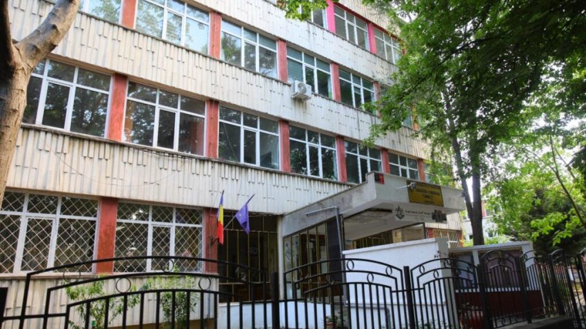 CONSTANȚA: Trei unități scolare intră în renovare. Elevii vor fi mutați în alte școli
