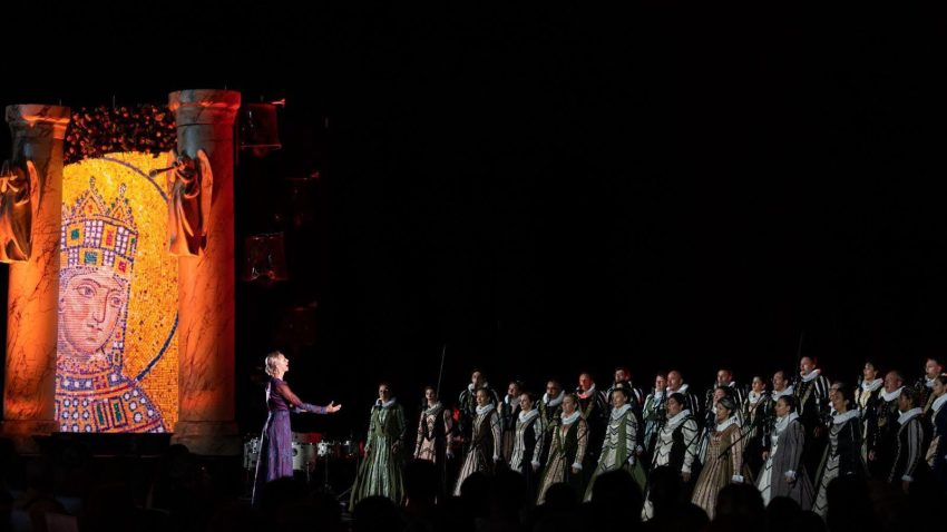 Spectacolul „Madrigal: Ave Maria”, avându-l ca invitat special pe Marius Manole, încheie seria evenimentelor susținute la malul mării în cadruL SEAS