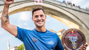 Constantin Popovici, victorios la Mostar, în a patra etapă din circuitul mondial de sărituri de la mare înălţime