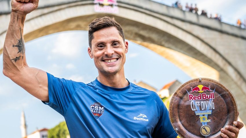 Constantin Popovici, victorios la Mostar, în a patra etapă din circuitul mondial de sărituri de la mare înălţime