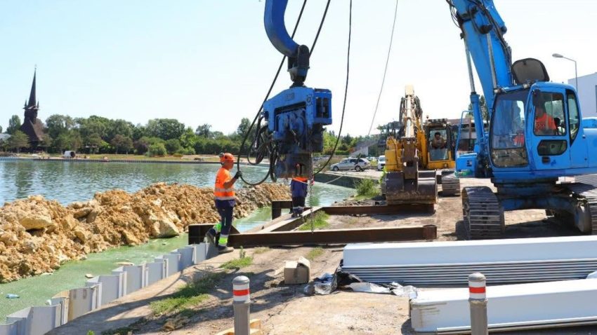 CONSTANȚA: Progres în consolidarea malurilor lacului Tăbăcărie