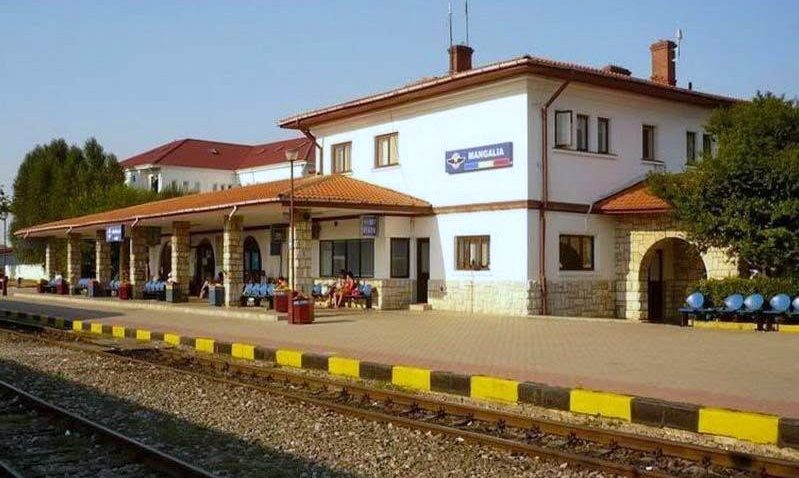MANGALIA: Tânără acroșată de tren, după ce a traversat calea ferată fără să se asigure