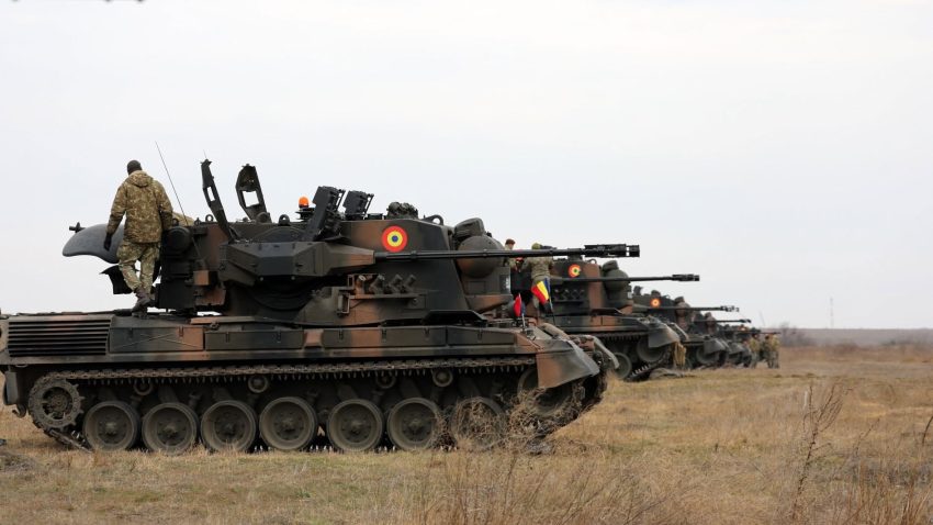 În poligonul Capu Midia au loc trageri reale cu sistemul antiaerian Gepard