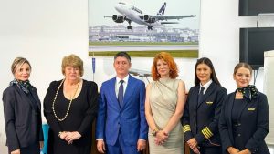 Un nou Boeing din flota TAROM va purta numele lui Ivan Patzaichin