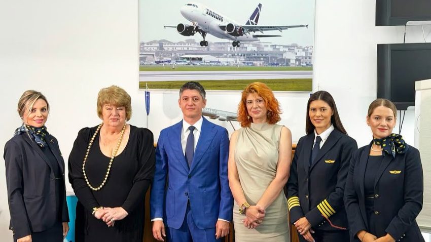 Un nou Boeing din flota TAROM va purta numele lui Ivan Patzaichin