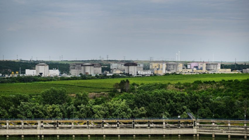 Dunărea scade la Cernavodă mai pronunţat faţă de estimări