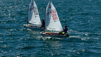 Spectacol cu vele pe Marea Neagră: Campionatul Național de Dinghy 2026