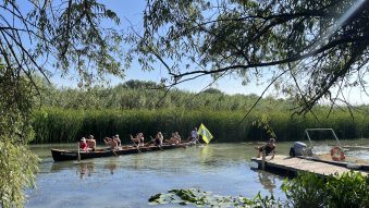 Caravana „Delta lui Ivan” a ajuns la Mila 23, satul natal al marelui campion Ivan Patzaichin