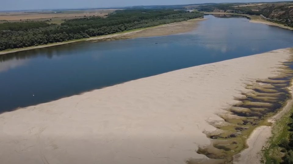 ANAR: Dunărea, la minime istorice. Apel către populație să utilizeze responsabil apa și energia electrică