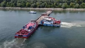 VIDEO | Primele două barje au fost scufundate controlat în zona Brațului Bala al Dunării
