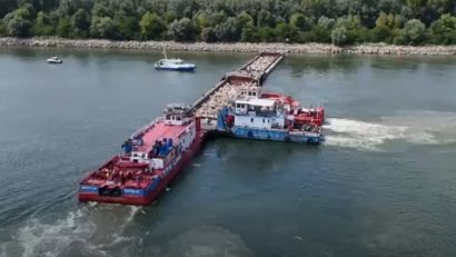 VIDEO | Primele două barje au fost scufundate controlat în zona Brațului Bala al Dunării