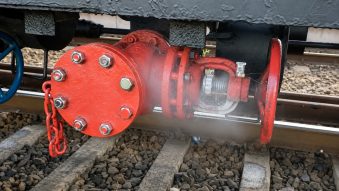 Circulație feroviară suspendată la Dorobanțu, din cauza scurgerilor de gaz dintr-un tren încărcat cu GPL