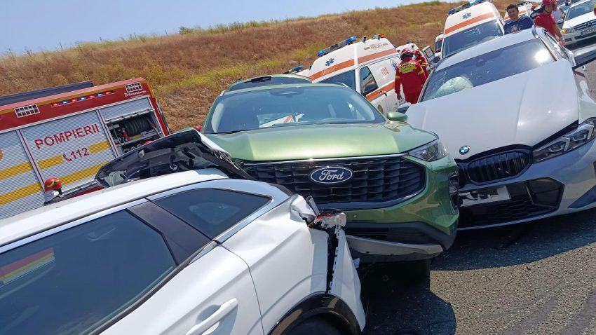 Accident cu mai multe mașini implicate, pe A2, spre Capitală. Traficul a fost deviat