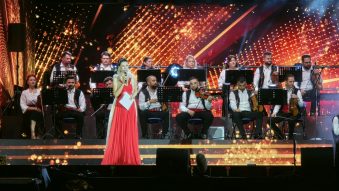 Ploaia a întrerupt cea de-a doua seară a Festivalului „Mamaia”. Spectacolul „Tradiția ne unește” a fost reprogramat pentru astăzi
