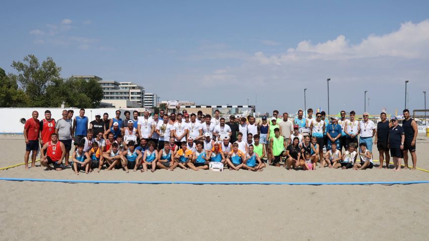 La Mamaia s-a încheiat “Cupa Mării Negre” la beach handbal