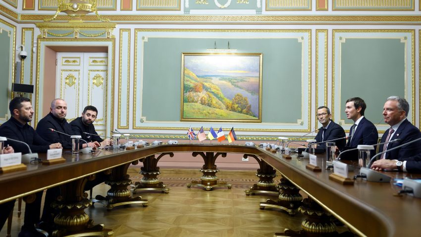 Emisarii americani Witkoff şi Kushner, în prima vizită în Ucraina de la începutul eforturilor de mediere ale SUA