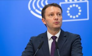 Siegfried Mureșan: Vom păstra lumina aprinsă și vom curăţa toată dezordinea care s-a adunat în peste 30 de ani în statul român
