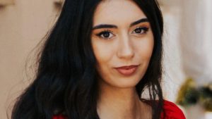 AUDIO | Lavinia Georgiana Marcu, dublu licențiată a Facultății de Istorie și Științe Politice din cadrul UOC, distinsă cu Ratiu Forum Christopher Coker History Research Prize 2026