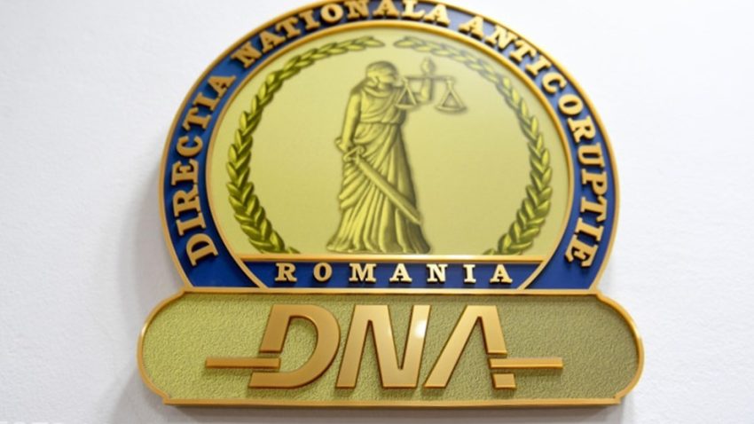 CONSTANȚA: Inspector ABADL, prins de procurorii DNA în timp ce lua mită de la un administrator de plajă