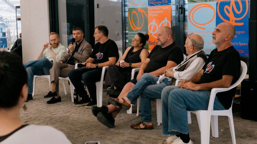 Programul Internațional de Scenografie – IPS 2026: Artiști din 15 țări transformă Faleza Lacului Siutghiol într-un omagiu adus lui Constantin Brâncuși