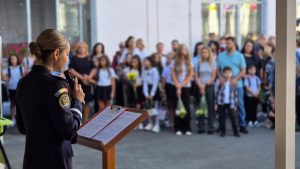TULCEA: Polițiștii, alături de elevi, profesori și părinți, pentru un an școlar în siguranță
