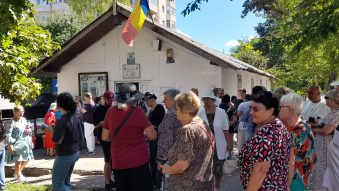 CONSTANȚA: „Biserica de pe trotuar”, de pe bulevardul Tomis, relocată în zona Badea Cîrțan