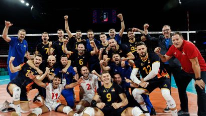 România învinge Ucraina cu 3-0 și se califică în sferturile Euro Volley 2026