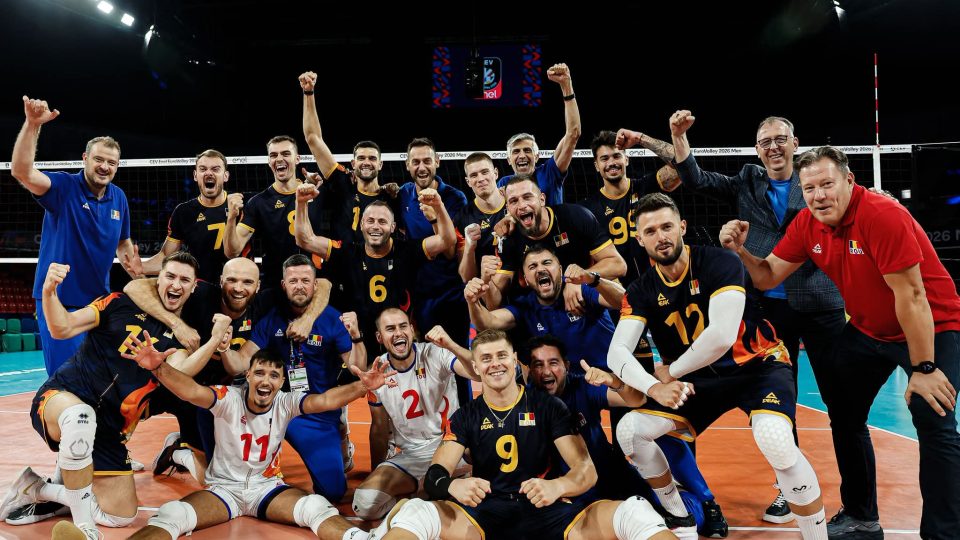 România învinge Ucraina cu 3-0 și se califică în sferturile Euro Volley 2026