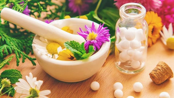 Medicina alternativă la control: de la homeopatie la astrologie medicală, în vizorul Ministerului Sănătății