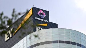 AEI: Hidroelectrica majorează prețurile. Facturi la curent mai mari cu 7% din octombrie