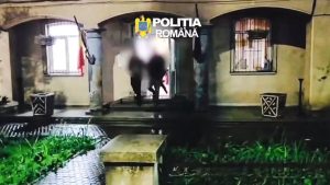 MEDGIDIA: Bărbat reținut după ce ar fi furat aparatură electronică și bijutierii