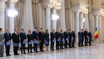 Membrii Guvernului Niculescu depun jurământul de credință la Palatul Cotroceni