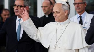 După cinci zile de spitalizare, Papa Leon al XIV-lea a revenit la Vatican și va rosti, astăzi, tradiţionala rugăciune Angelus