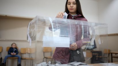 BULGARIA: Alegeri prezidențiale, pe fondul temerilor legate de securitate şi al diviziunilor privind războiul din Ucraina