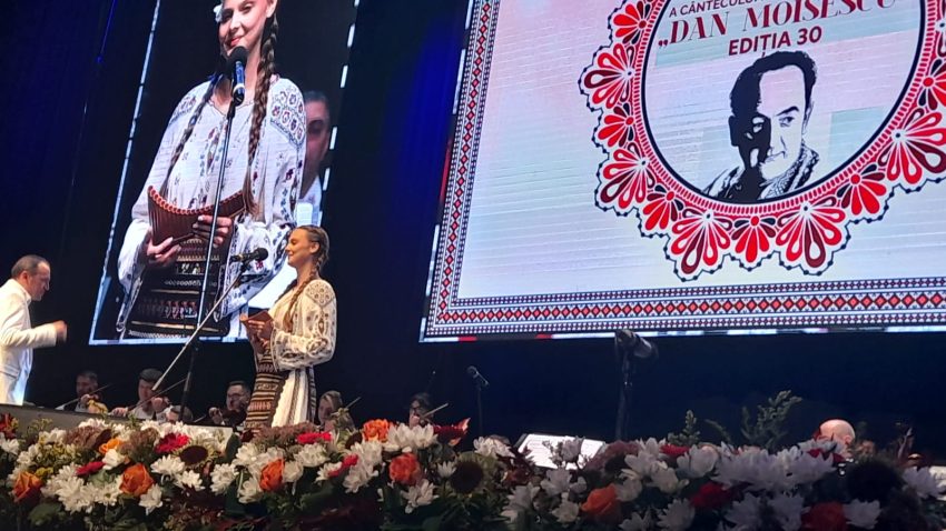 Au fost decernate premiile Festivalului-Concurs Național de Interpretare a Cântecului Popular Românesc „Dan Moisescu”