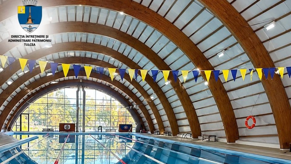 TULCEA: Bazinul Didactic de Înot se redeschide pentru public