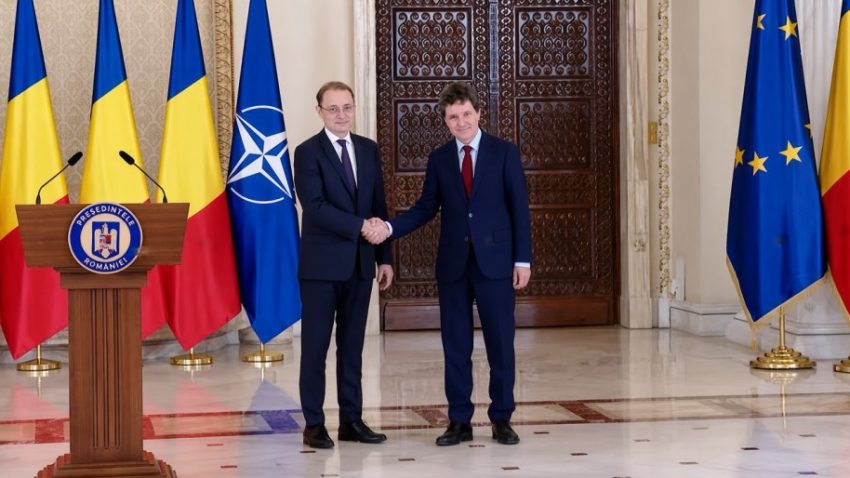 Diplomatul Luca Niculescu, premier desemnat. Reacțiile liderilor partidelor