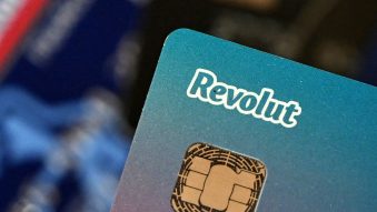 Aplicația Revolut, afectată de o întrerupere a serviciilor. Mii de utilizatori din România și din alte țări au raportat probleme