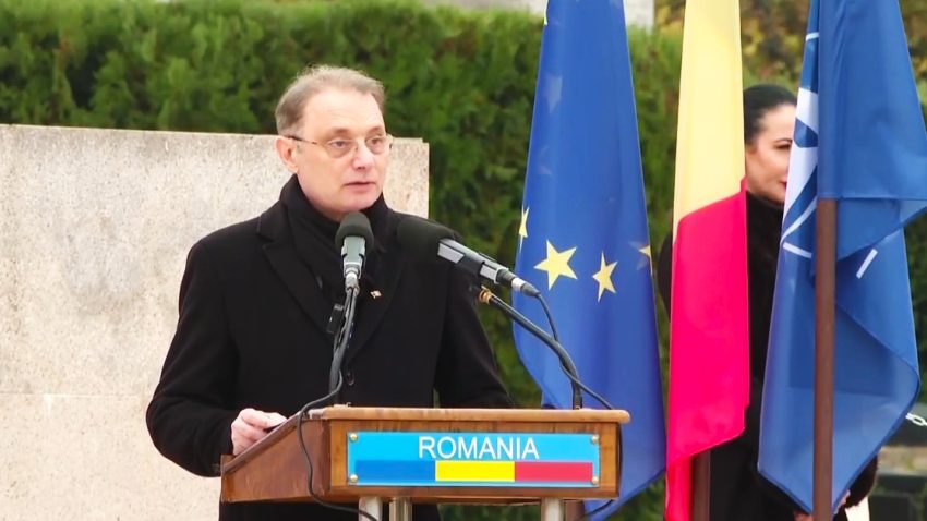 Mesajul premierului Luca Niculescu de Ziua Armatei României