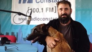 AUDIO | Protest al iubitorilor de animale, sâmbătă, în fața Primăriei Constanța, organizat de Asociația Chinologică Urban Dog