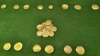 AUDIO | Povestea aurului Mării Negre, de la staterii de tip Alexandru cel Mare la cei de tip Lysimach a fost spusă de șeful Cabinetului Numismatic al Academiei Române, Emanuel Petac