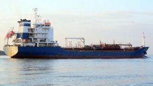 Intervenție ARSVOM pentru a salva echipajul unei nave sub pavilion Insulele Comoros, ce a fost ținta unor atacuri în rada Sulina