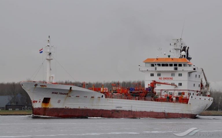 ANR: Incendiu la bordul navei WINE TRADER, aflată la 13 mile marine de Sulina. 8 marinari, dați dispăruți în Marea Neagră