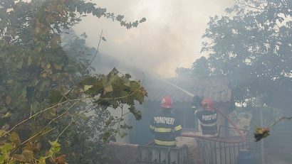 TULCEA: Casă distrusă de un incendiu în localitatea Nalbant