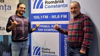 Flash mob electrizant de Halloween, într-un concept creat și coordonat de muzicianul de excepție, compozitorul și profesorul Adrian Mihai!