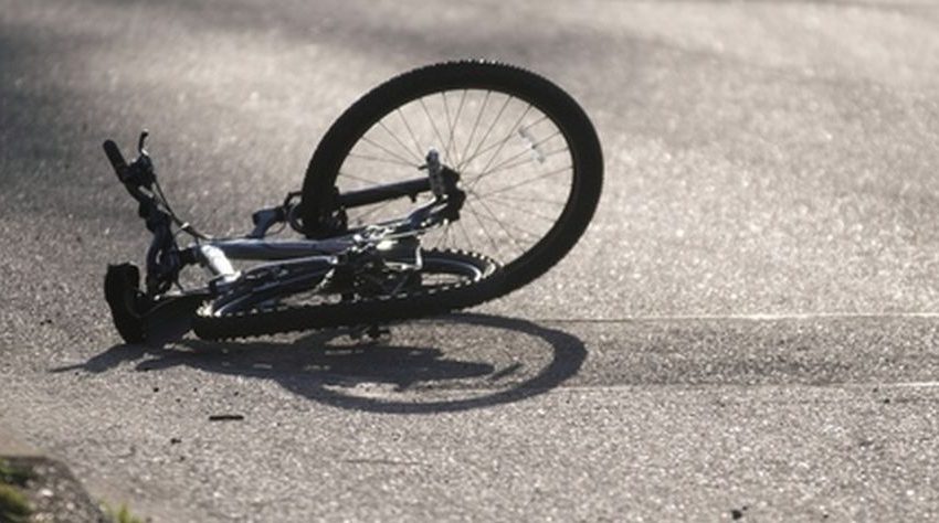 Accident rutier între Albești și Mangalia: Biciclist lovit de un microbuz